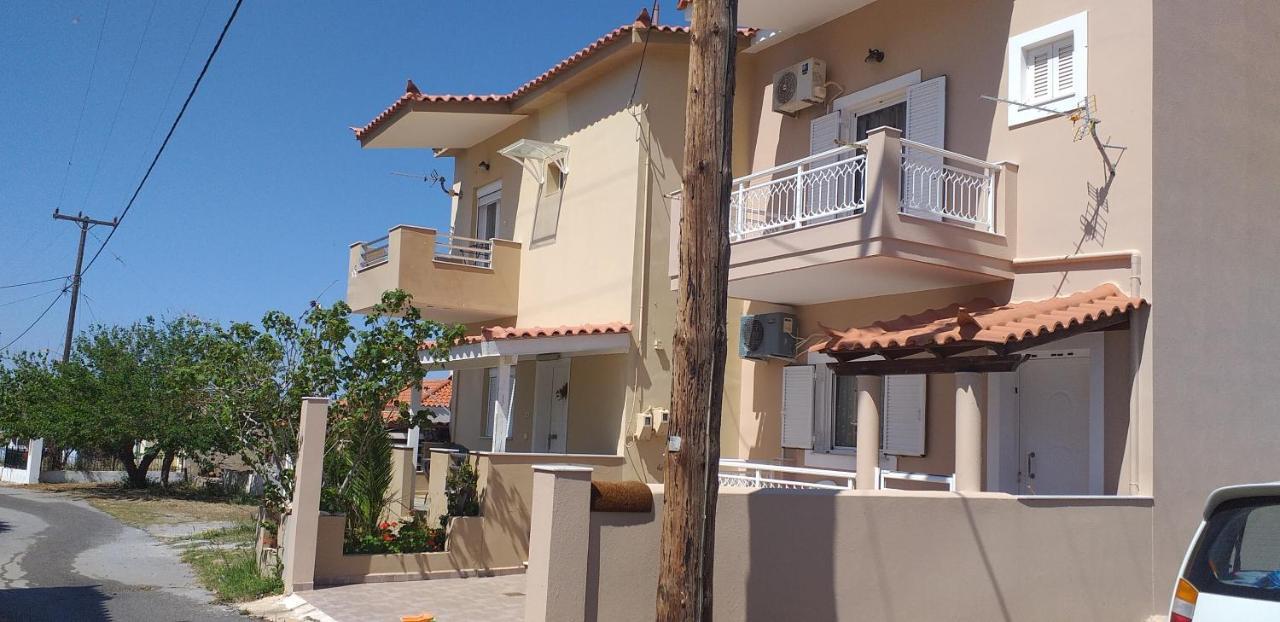 Toulas House Elika Exterior photo
